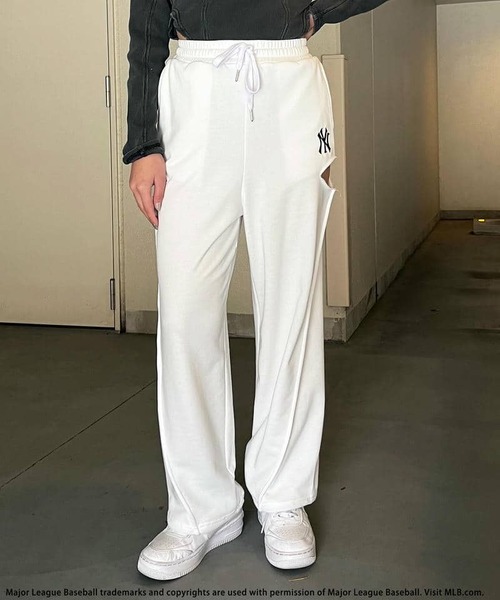 BACK TO THE FIELD(バック トゥー ザ フィールド)の「【MLB】サイドカッティングスウェットパンツ(スウェットパンツ・レディース・ホワイト/ブラック/ブルー/グレー/ピンク・FREE)」の14枚目の写真