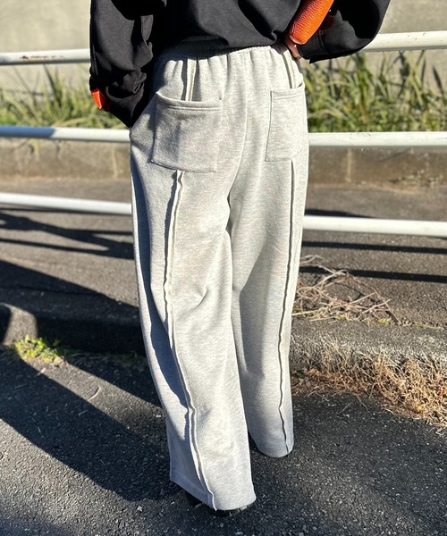 mi via loca(ミヴィアロカ)の「ウラケ カットオフ ワイド スウェットパンツ(スウェットパンツ・レディース・ブラック/ピンク/トップグレー・FREE)」の8枚目の写真