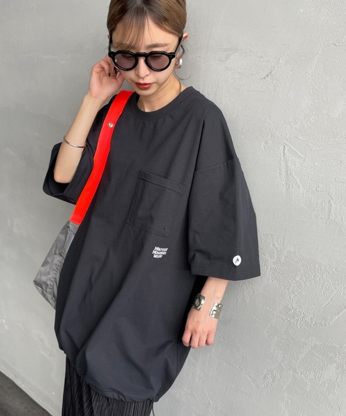 MARMOT（マーモット）の「[Marmot/マーモット] 別注 ドローコード付き ワンポイントロゴポケットTシャツ（Tシャツ/カットソー・レディース・ブラック/グレー/ホワイト・M/S/XL/L）」の2枚目の写真
