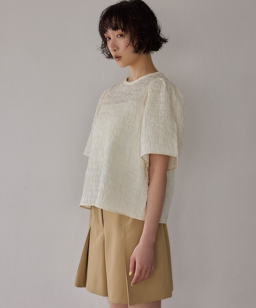 EMMEL REFINES（エメルリファインズ）の「＜EMMEL REFINES＞EM フクレジャカード クルーネック ブラウス（シャツ/ブラウス・レディース・オフホワイト/ブラック・FREE）」の3枚目の写真