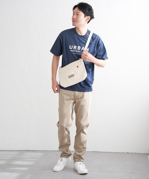 ikka（イッカ）の「【親子コーデ】URBAN NATURE LIFE アーバンネイチャーライフ フロッキープリントTシャツ（Tシャツ/カットソー・メンズ・ホワイト/ブラック/ネイビー/ベージュ・M/L/XL/S）」の9枚目の写真