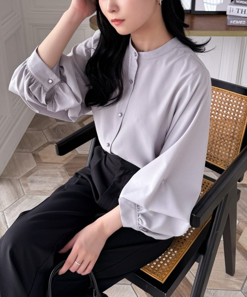 clear（クリア）の「柄アソートマルチスリーブ長袖ブラウス[オフィスカジュアル 大人綺麗目]≪SS新作≫（シャツ/ブラウス・レディース・オフホワイト/ブラック系その他/グレー/ホワイト系その他/ブルー系その他・F）」の4枚目の写真