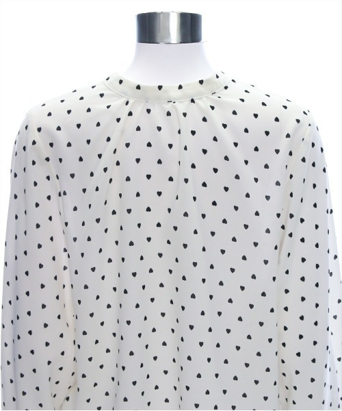 clear（クリア）の「柄アソートマルチスリーブ長袖ブラウス[オフィスカジュアル 大人綺麗目]≪SS新作≫（シャツ/ブラウス・レディース・オフホワイト/ブラック系その他/グレー/ホワイト系その他/ブルー系その他・F）」の16枚目の写真