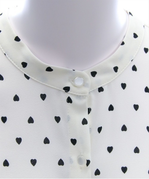 clear（クリア）の「柄アソートマルチスリーブ長袖ブラウス[オフィスカジュアル 大人綺麗目]≪SS新作≫（シャツ/ブラウス・レディース・オフホワイト/ブラック系その他/グレー/ホワイト系その他/ブルー系その他・F）」の17枚目の写真