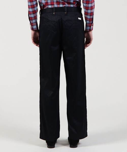 TOMORROWLAND （トゥモローランド）の「スーピマコットン チノクロス バレルパンツ（その他パンツ・メンズ・ネイビー/ベージュ・M/S/XS）」の6枚目の写真