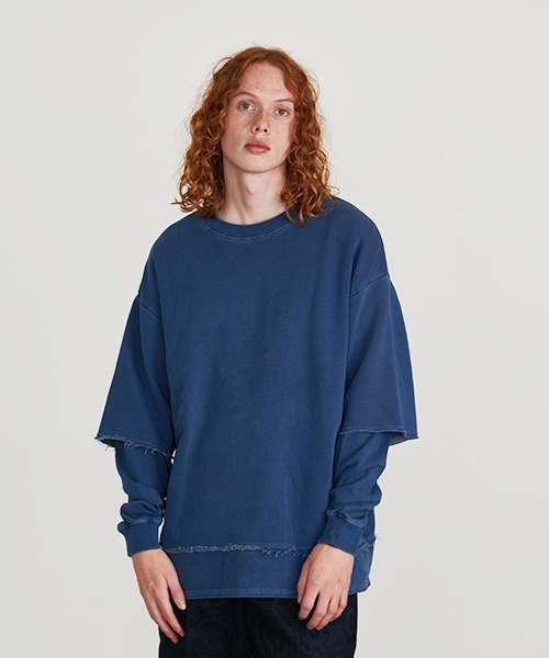 Revo.(レボ)の「Revo. オーバーサイズ ピグメント加工 フェイクレイヤード スウェット プルーバー(スウェット・メンズ・ブラック/ネイビー/ラベンダー・2/1)」の8枚目の写真