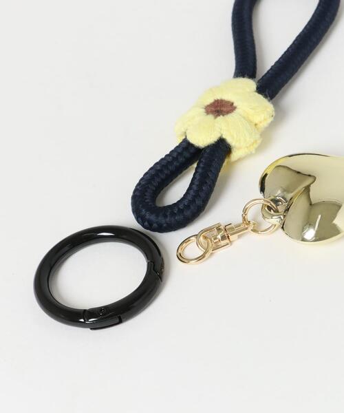 SMELLY（スメリー）の「ハートモチーフフラワーキーチェーン（キーホルダー・レディース・ミント/ブラック・-）」の7枚目の写真