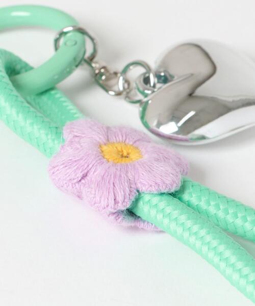 SMELLY（スメリー）の「ハートモチーフフラワーキーチェーン（キーホルダー・レディース・ミント/ブラック・-）」の12枚目の写真