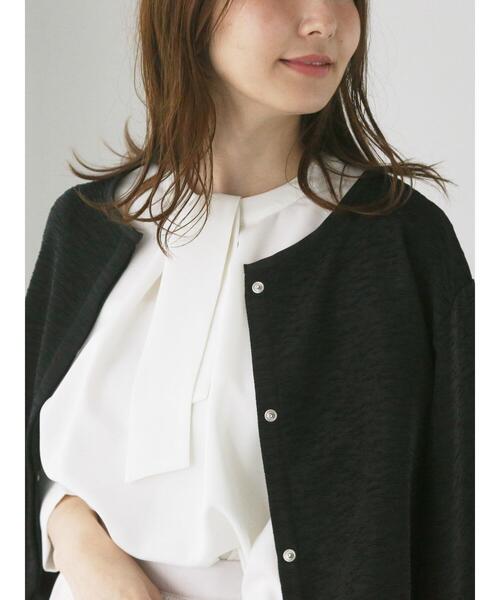 Te chichi TERRASSE（テチチテラス）の「無地/幾何柄7分袖ボウタイブラウス（シャツ/ブラウス・レディース・ブラック/オフホワイト/モカ・F）」の6枚目の写真