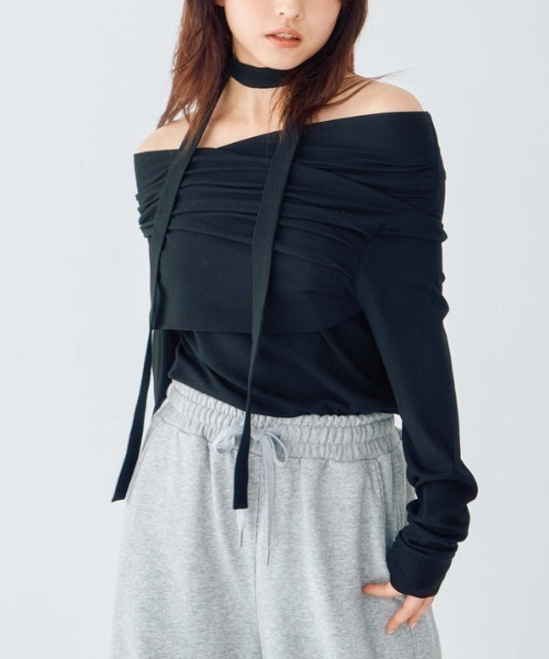 archives（アルシーヴ）の「タックドレープオフショルＴＯＰＳ（Tシャツ/カットソー・レディース・グレー/ブラック/ピンクベージュ/ブルー/オフホワイト・MEDIUM）」の17枚目の写真