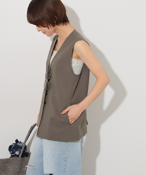 JOURNAL STANDARD relume（ジャーナルスタンダード　レリューム）の「トロピカルストレッチVネックベスト（ベスト・レディース・カーキ/チャコールグレー・FREE）」の17枚目の写真