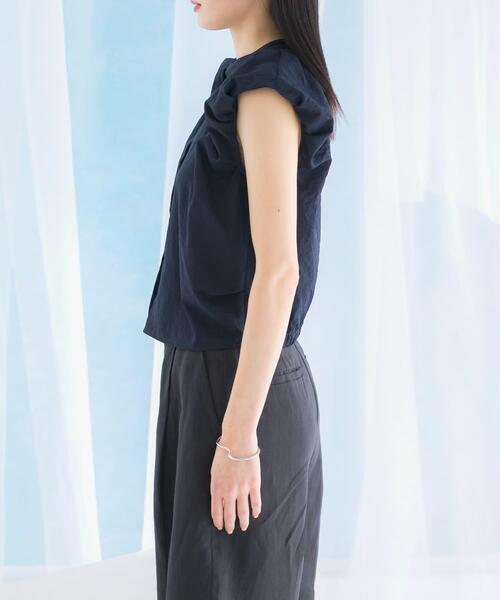 URBAN RESEARCH ROSSO WOMEN（アーバンリサーチ　ロッソ）の「パフスリーブブラウス（シャツ/ブラウス・レディース・ブラウン系その他/ネイビー/オフホワイト・FREE）」の17枚目の写真