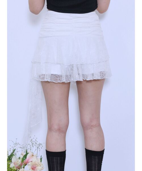 EATME(イートミー)の「レースアシンメトリースカート(スカート・レディース・オフホワイト/ブラック・MEDIUM/SMALL)」の15枚目の写真