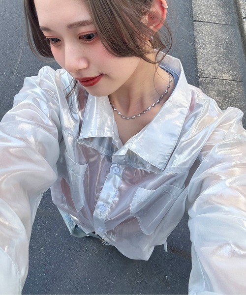 DOUBLE NAME（ダブルネーム）の「ダブルポケットショートシアーシャツ（シャツ/ブラウス・レディース・ブラック/ブルー/シルバー・FREE）」の2枚目の写真