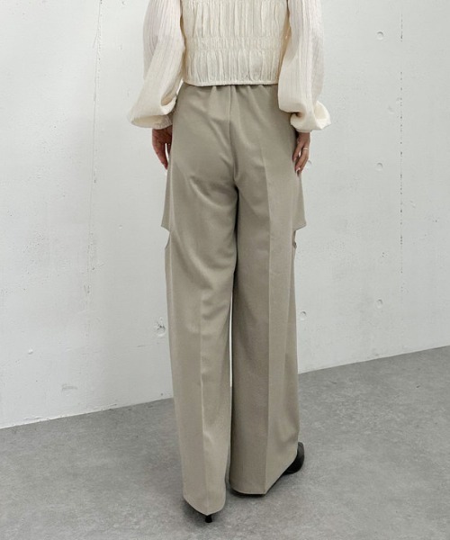 archives(アルシーヴ)の「ベルト付サイドカットスラックス(スラックス・レディース・チャコールグレー/アイボリー/ブラック・MEDIUM)」の15枚目の写真