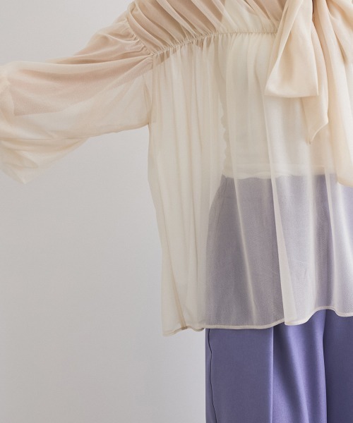 ketty(ケティ)の「シアーボウタイギャザーブラウス≪手洗い可能≫(シャツ/ブラウス・レディース・レッド/オフホワイト・M)」の11枚目の写真