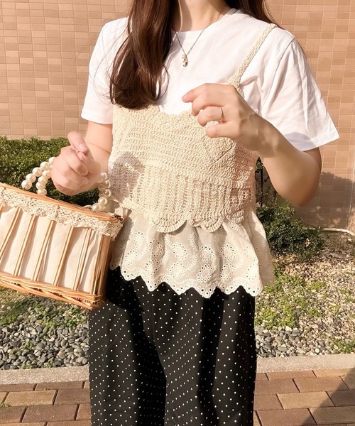 merrylatte(メリーラテ)の「かぎ編みレースビスチェ&Tシャツセット(その他トップス・レディース・アイボリー・FREE)」の5枚目の写真