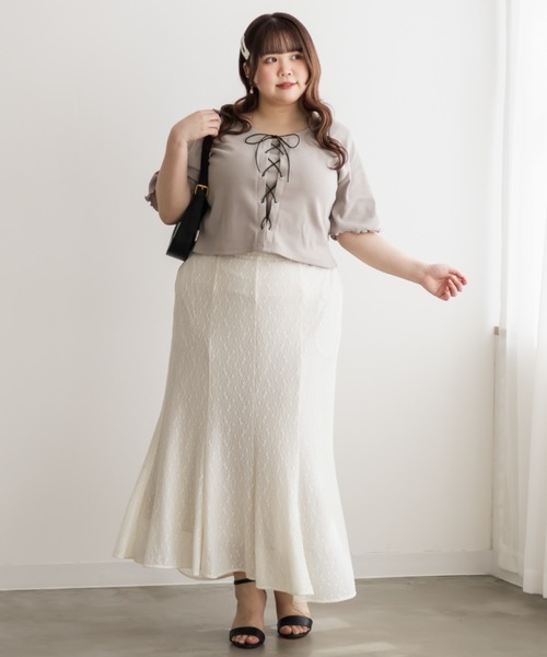 CLETTE(クレット)の「半袖レースアップリブプルオーバー(Tシャツ/カットソー・レディース・チャコールグレー/グレイッシュベージュ/ライトグレー・4L/3L/LL)」の9枚目の写真
