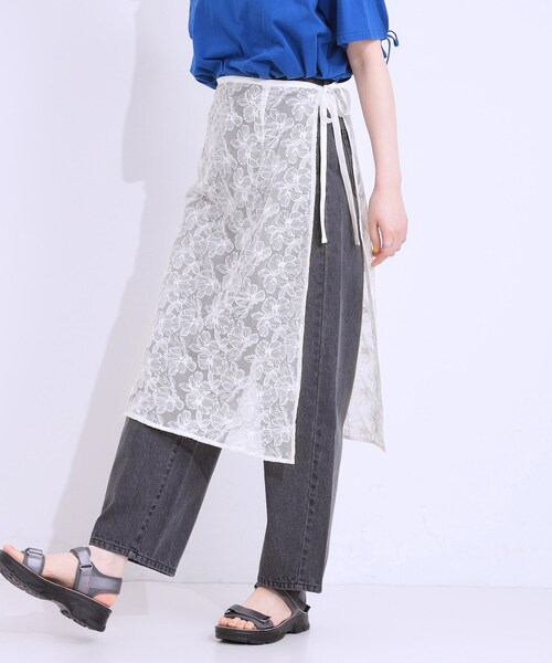 SHOO・LA・RUE(シューラルー)の「【洗える】チュール刺繍ラップスカート(スカート・レディース・アイボリー/ブラック・00)」の1枚目の写真
