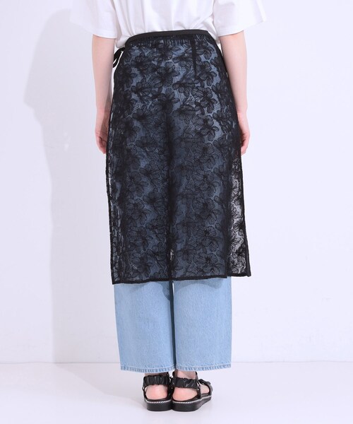 SHOO・LA・RUE(シューラルー)の「【洗える】チュール刺繍ラップスカート(スカート・レディース・アイボリー/ブラック・00)」の12枚目の写真