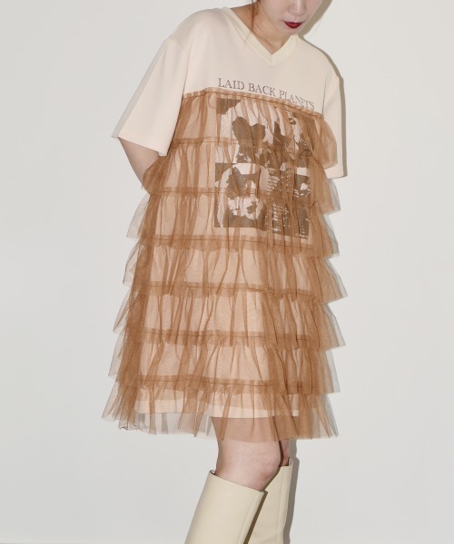 NANAHACHI(ナナハチ)の「チュールティアードフリル チュニック Tシャツ 半袖(Tシャツ/カットソー・レディース・ブラック/ホワイト/ベージュ・FREE)」の1枚目の写真