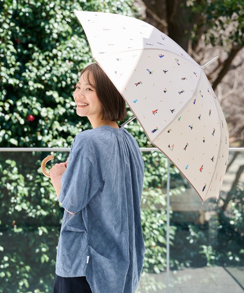 Arnold Palmer（アーノルドパーマー）の「アート総柄 晴雨兼用 シェア 長傘（長傘・レディース・ネイビー/ベージュ・F）」の2枚目の写真