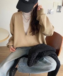 Tibi ベージュ Vネック トレーナー XS スウェット Vネック」に該当するベージュ系のファッション通販