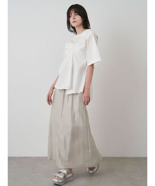 ELENDEEK(エレンディーク)の「ビスチェドレープブラウス(シャツ/ブラウス・レディース・ブラック/オフホワイト/グレー/ネイビー・FREE)」の16枚目の写真