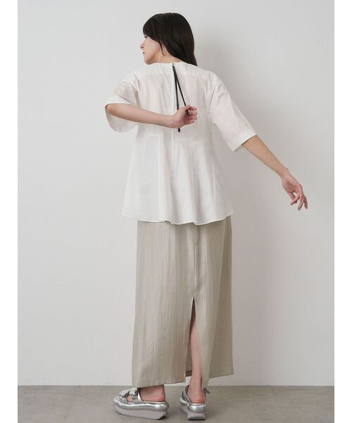 ELENDEEK(エレンディーク)の「ビスチェドレープブラウス(シャツ/ブラウス・レディース・ブラック/オフホワイト/グレー/ネイビー・FREE)」の17枚目の写真