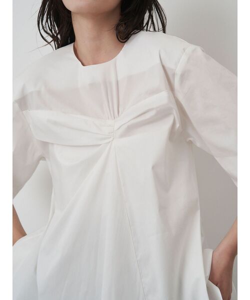 ELENDEEK(エレンディーク)の「ビスチェドレープブラウス(シャツ/ブラウス・レディース・ブラック/オフホワイト/グレー/ネイビー・FREE)」の18枚目の写真