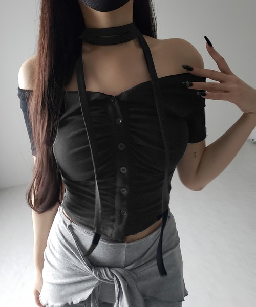 me+em select(ミームセレクト)の「【 3color 】チョーカーロングタイ付き オフショルダータックギャザーTシャツ / choker long tie SET offshoulder tuck gather slim T-shirt(Tシャツ/カットソー・レディース・ブラック/ライトグレー/ホワイト・FREE)」の22枚目の写真