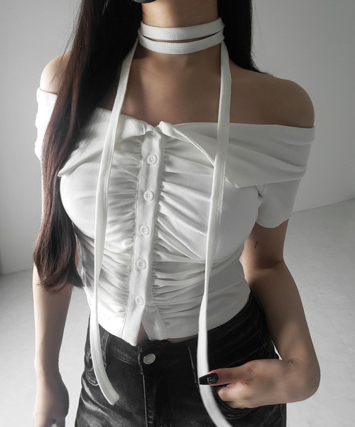 me+em select(ミームセレクト)の「【 3color 】チョーカーロングタイ付き オフショルダータックギャザーTシャツ / choker long tie SET offshoulder tuck gather slim T-shirt(Tシャツ/カットソー・レディース・ブラック/ライトグレー/ホワイト・FREE)」の15枚目の写真