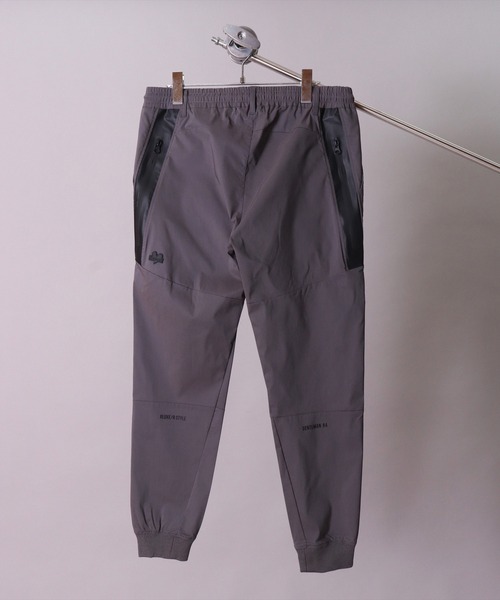 LUXE/R GOLF(ラグジュ ゴルフ)の「(RM)【LUXE/R GOLF】ストレッチ ブロード 防水 ファスナー イージー ジョガーパンツ(チノパンツ・メンズ・チャコールグレー/カーキ/ブラック・L/XL/M)」の19枚目の写真