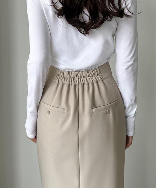 Louere（ルエレ）の「ショートテーラードジャケット＋前スリットタイトスカートSET（セットアップ・レディース・グレイッシュベージュ/ブラック/チャコール・X-LARGE/LARGE/MEDIUM/SMALL）」の11枚目の写真