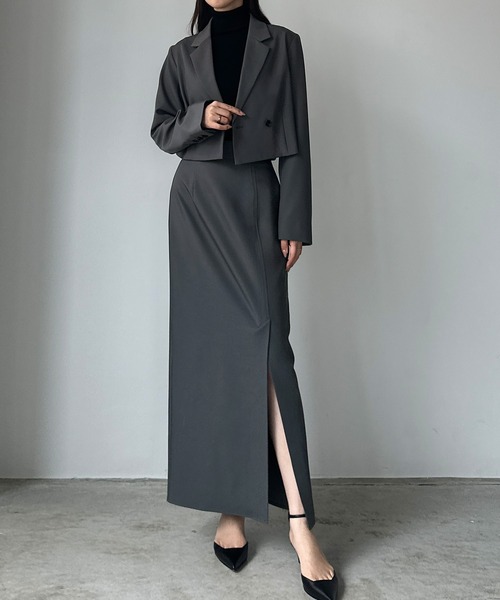 Louere（ルエレ）の「ショートテーラードジャケット＋前スリットタイトスカートSET（セットアップ・レディース・グレイッシュベージュ/ブラック/チャコール・X-LARGE/LARGE/MEDIUM/SMALL）」の18枚目の写真