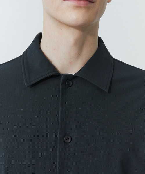 PUBLIC TOKYO（パブリックトウキョウ）の「Air tool リラックスハーフスリーブシャツ /ウォッシャブル/夏服/ストレッチ/伸縮性/通気性/防シワ性/UVカット/セットアップ（シャツ/ブラウス・メンズ・ブラック/カーキ/ダークグレー・1/2）」の22枚目の写真