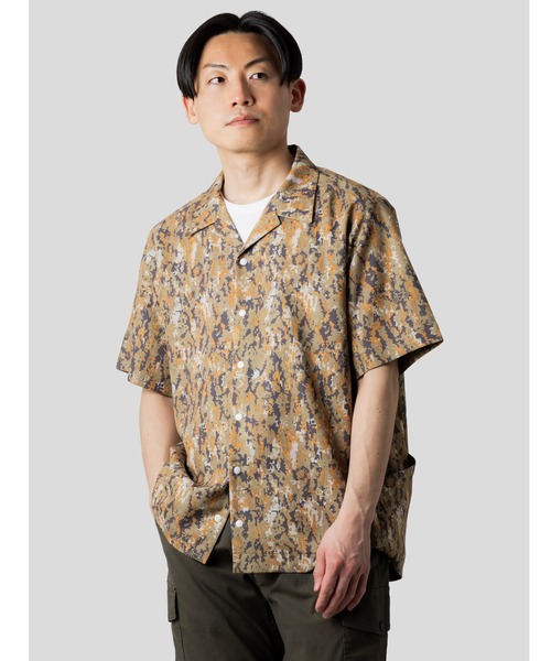 narifuri(ナリフリ)の「デジカモオープンカラー半袖シャツ(シャツ/ブラウス・メンズ・ベージュ/ブラック・MEDIUM/SMALL/X-LARGE/LARGE)」の2枚目の写真