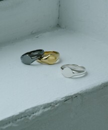 Signet Circle Ring