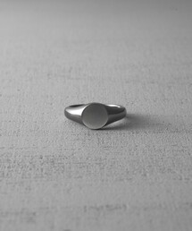 Signet Circle Ring