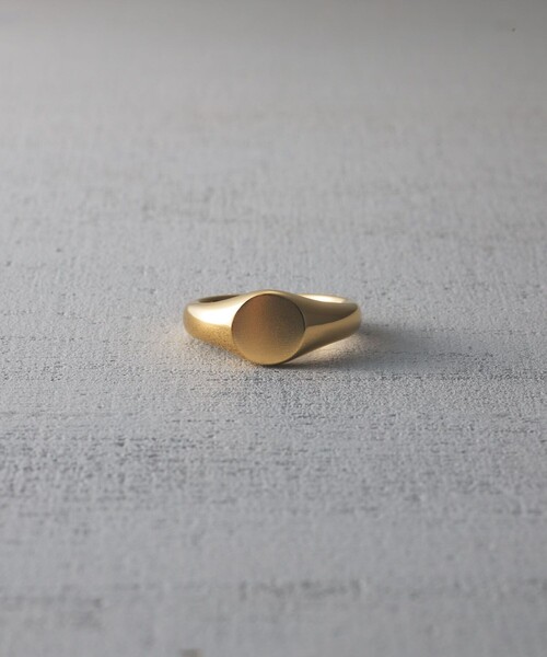 and cloud(アンドクラウド)の「Signet Circle Ring(リング・レディース・ブラック/シルバー/イエローゴールド・19号/15号/17号/13号/11号)」の6枚目の写真