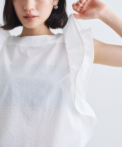 CODE A(コードエー)の「ruffle drama blouse(シャツ/ブラウス・レディース・ネイビー系1/ホワイト/ブラック・00)」の7枚目の写真