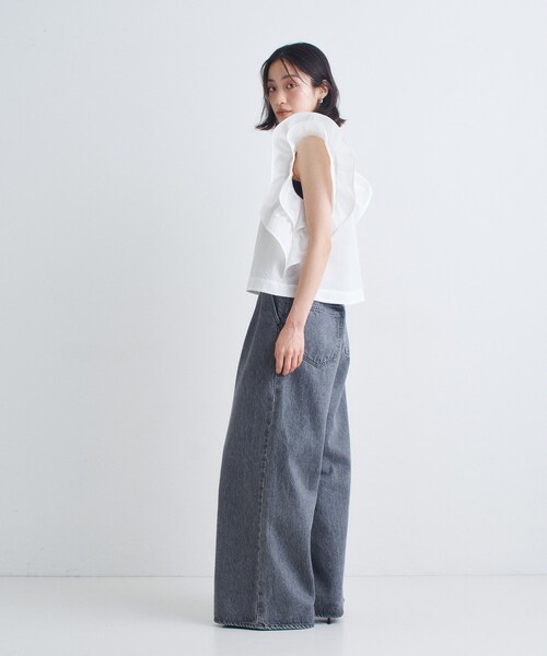 CODE A(コードエー)の「ruffle drama blouse(シャツ/ブラウス・レディース・ネイビー系1/ホワイト/ブラック・00)」の9枚目の写真