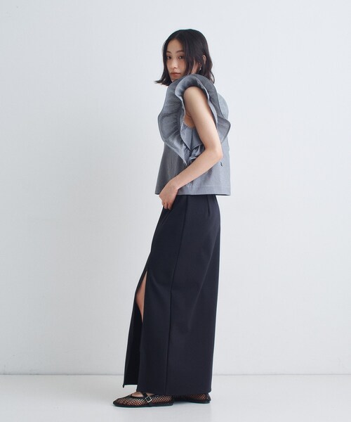 CODE A(コードエー)の「ruffle drama blouse(シャツ/ブラウス・レディース・ネイビー系1/ホワイト/ブラック・00)」の17枚目の写真