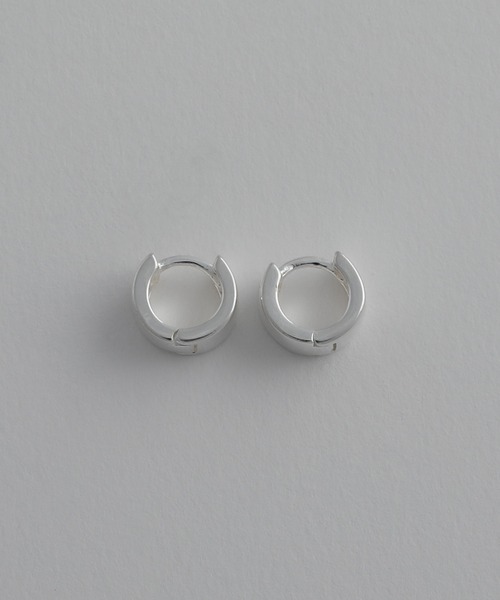 whoseA(フーシー)の「【silver925】RollminiHoopPierce / ロールミニフープピアス(ピアス(両耳用)・メンズ・シルバー/ゴールド・FREE)」の10枚目の写真