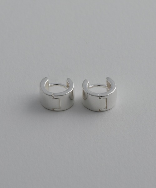 whoseA(フーシー)の「【silver925】RollminiHoopPierce / ロールミニフープピアス(ピアス(両耳用)・メンズ・シルバー/ゴールド・FREE)」の11枚目の写真