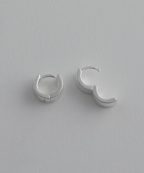 whoseA(フーシー)の「【silver925】RollminiHoopPierce / ロールミニフープピアス(ピアス(両耳用)・メンズ・シルバー/ゴールド・FREE)」の14枚目の写真
