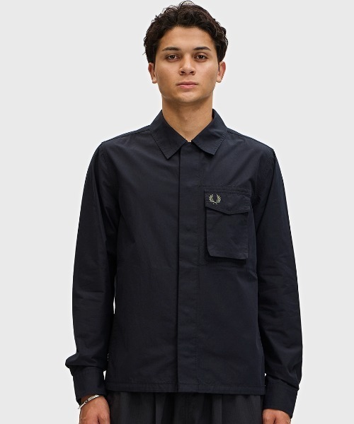 FRED PERRY（フレッドペリー）の「Poplin Overshirt／コットンポプリンオーバーシャツ（シャツ/ブラウス・メンズ・ブラック/ベージュ・M/L）」の19枚目の写真