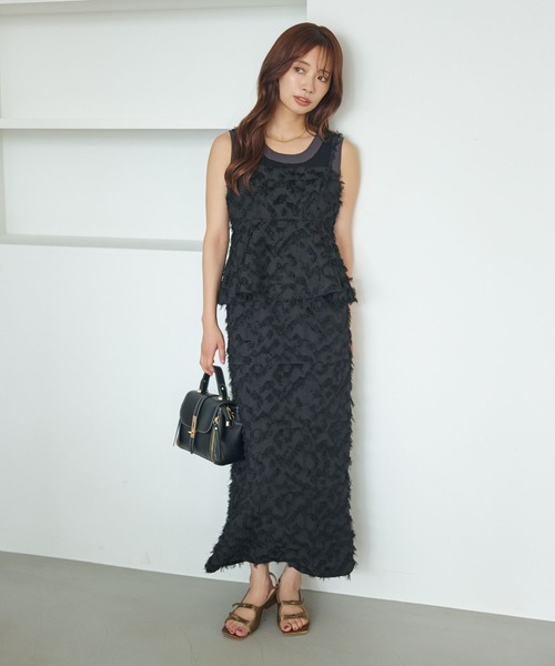 mysty woman（ミスティウーマン）の「2WAY配色ニットタンク　581386（タンクトップ・レディース・ベージュ/ブラック/オフホワイト・FREE）」の18枚目の写真