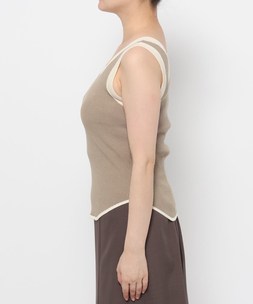 mysty woman（ミスティウーマン）の「2WAY配色ニットタンク　581386（タンクトップ・レディース・ベージュ/ブラック/オフホワイト・FREE）」の22枚目の写真