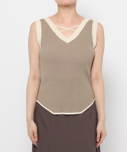 mysty woman（ミスティウーマン）の「2WAY配色ニットタンク　581386（タンクトップ・レディース・ベージュ/ブラック/オフホワイト・FREE）」の16枚目の写真